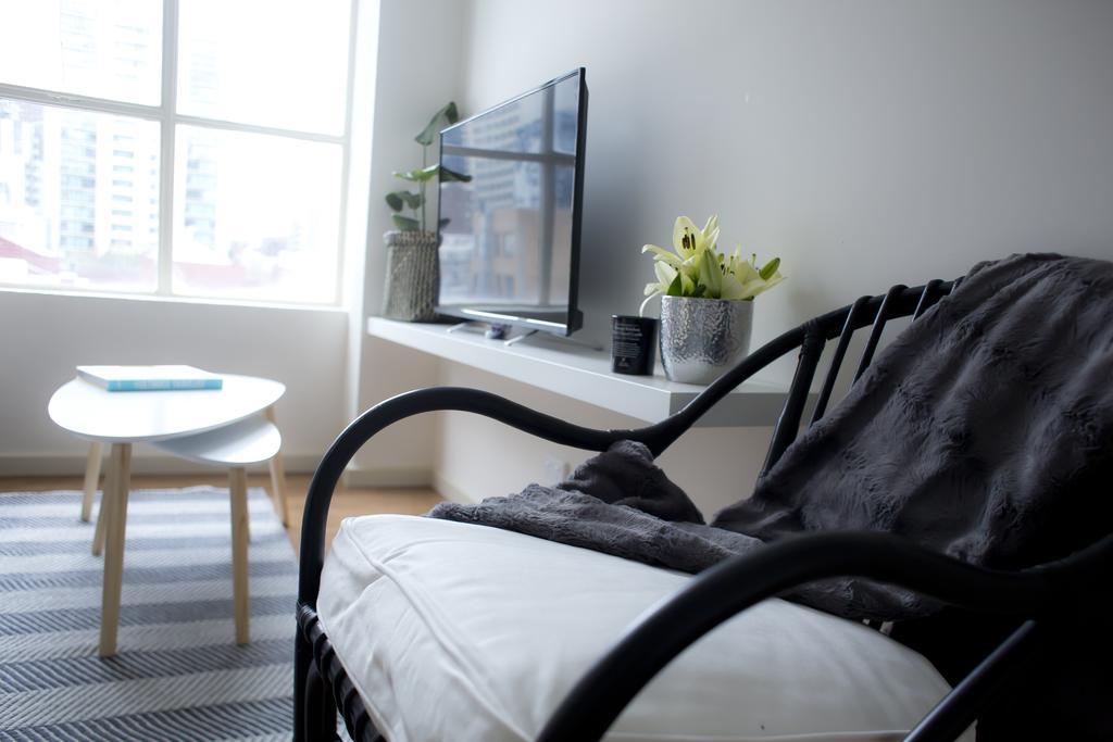 The Town Apartments Melbourne Bagian luar foto