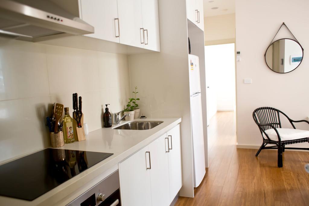 The Town Apartments Melbourne Bagian luar foto