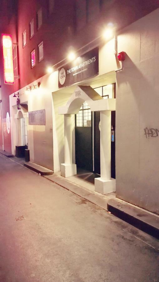 The Town Apartments Melbourne Bagian luar foto